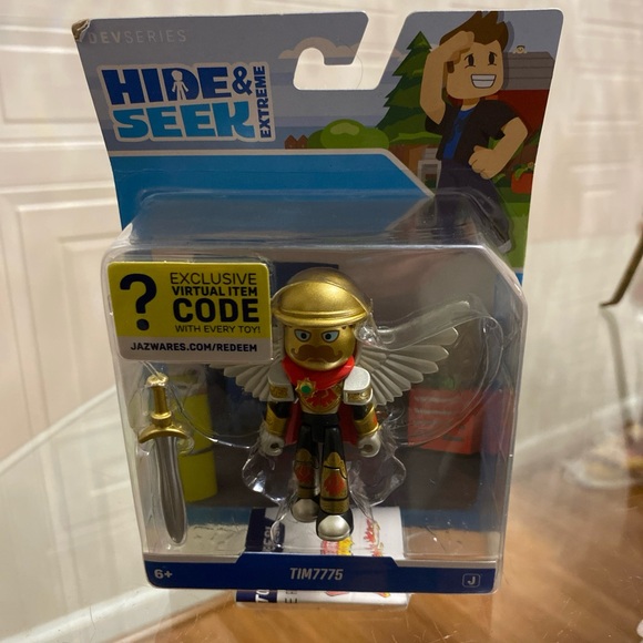 Roblox DevSeries Hide & Seek Extreme TIM7775 Toy Figure with Virtual Item Code - Picture 4 of 6